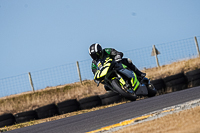 anglesey-no-limits-trackday;anglesey-photographs;anglesey-trackday-photographs;enduro-digital-images;event-digital-images;eventdigitalimages;no-limits-trackdays;peter-wileman-photography;racing-digital-images;trac-mon;trackday-digital-images;trackday-photos;ty-croes